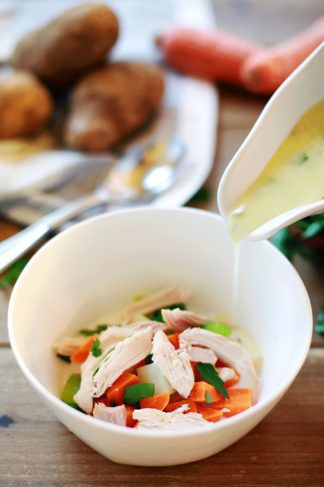THis soup is amazing! I couldn't believe how fast i whipped it up and it was so gorgeous to serve too!