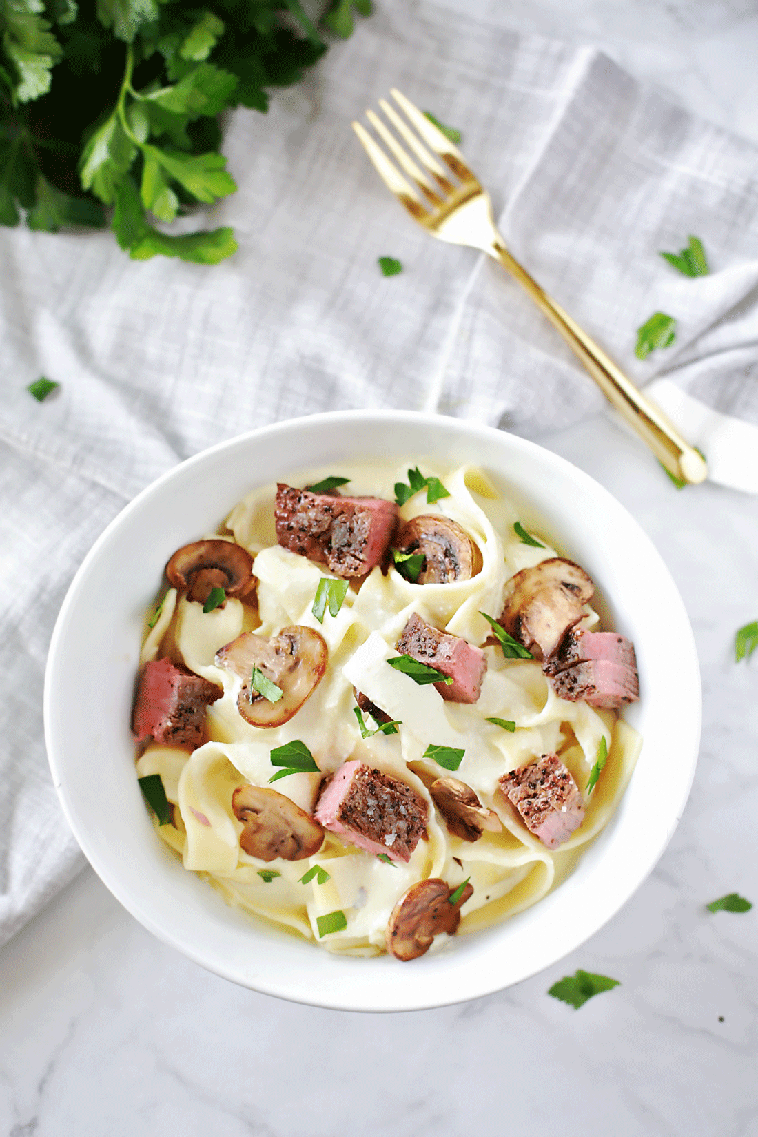 Crockpot Beef Stroganoff by Flirting with Flavor. Fast and Easy recip for the most incredible beef stroganoff ever!