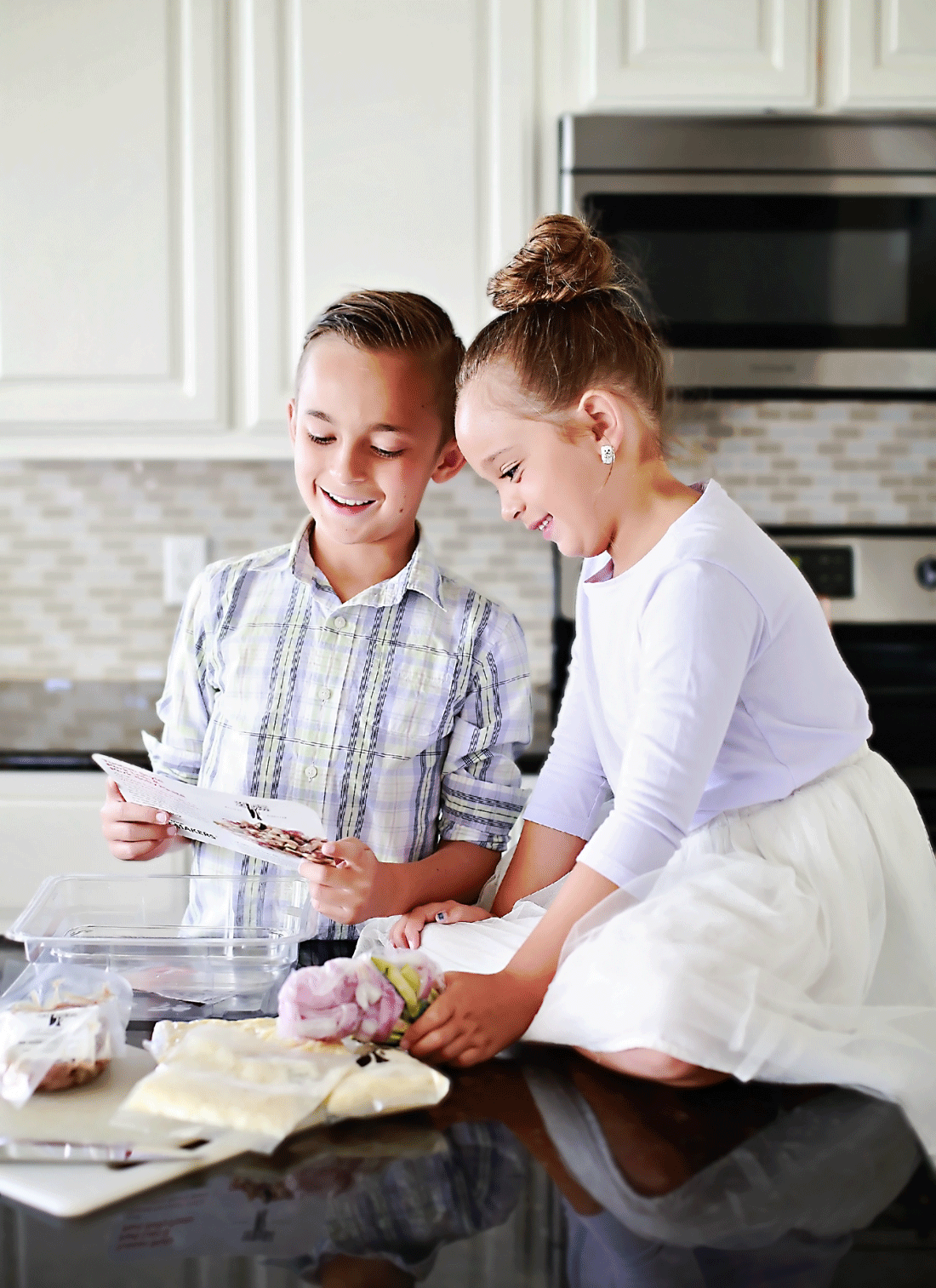 A culinary adventure with Tyson TastemakersTM Meal Kit – Tuscan-Style Pork Loin and Pork Belly Pasta!