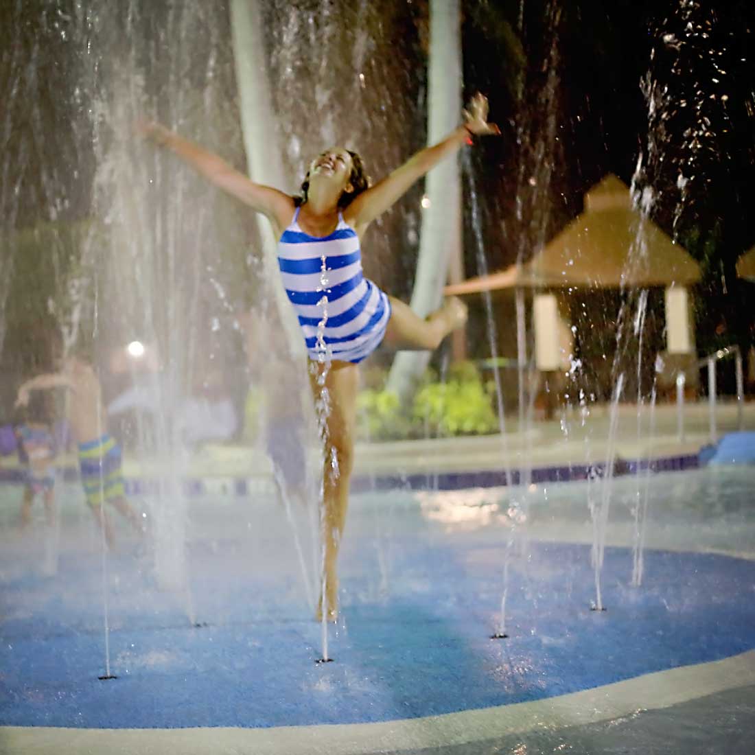 dance off in the ppool at sheraton vistana in orlando florida
